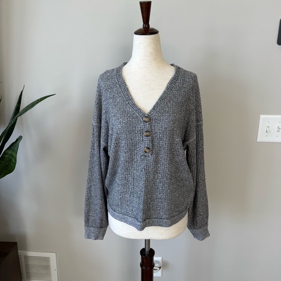 American Eagle Outfitters Gray Knit Top - Picture 6 of 8